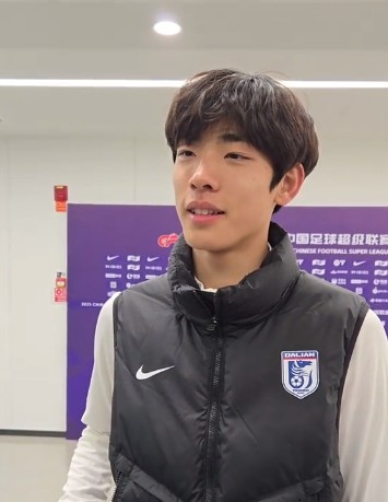  國青歸來上演中超首秀，朱鵬宇：感覺很好，場上大哥們很支持我