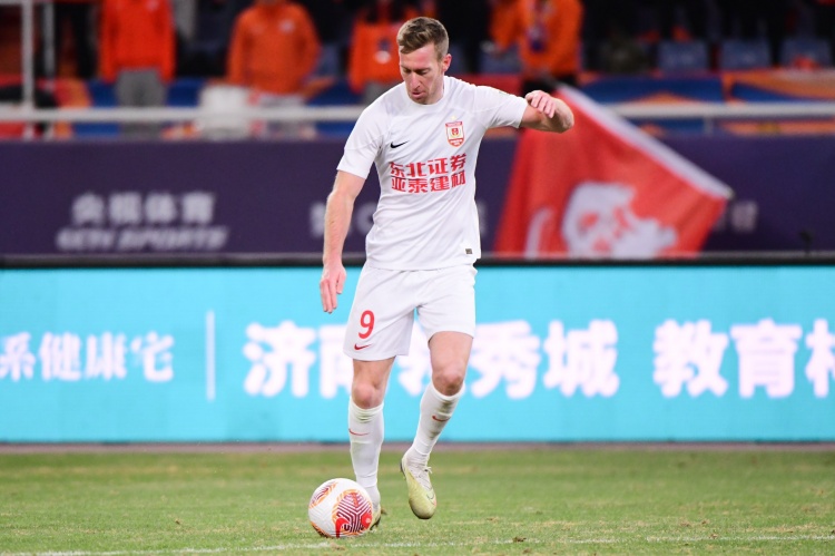  熱身賽：長春亞泰2-1青島海牛 貝里奇、奧莫伊胡安弗破門???
