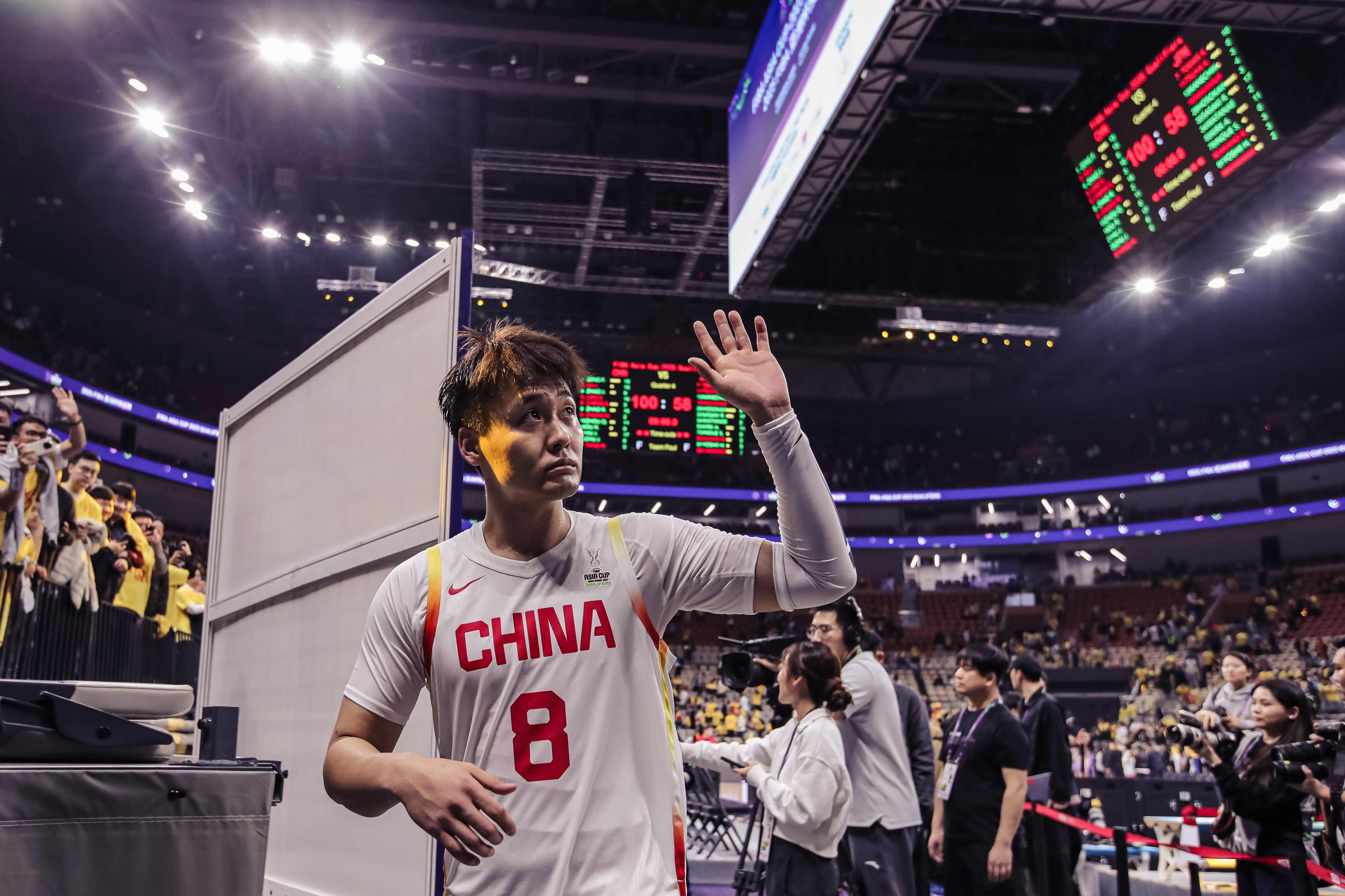  奠定基調(diào)！趙睿三分4中3攻下15+5+5 次節(jié)連得10分帶隊(duì)拉開分差